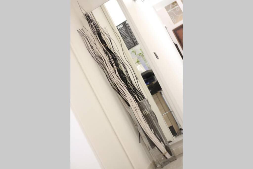 Elegant Apartment In Inner City At Vatican - Netflix And Optical Fiber Rome Bagian luar foto